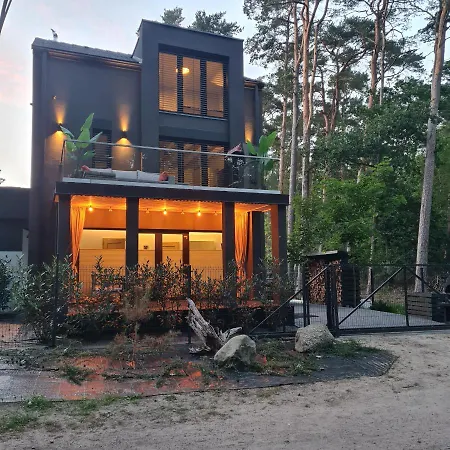 アパート Czarna Perla ジブヌベク